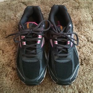 Dark grey/pink Reebok's. Size 8 1/2