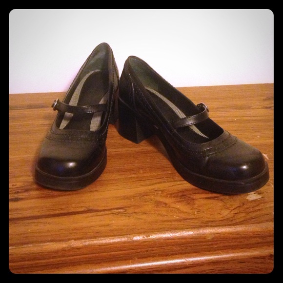 Mudd Mary Jane heels