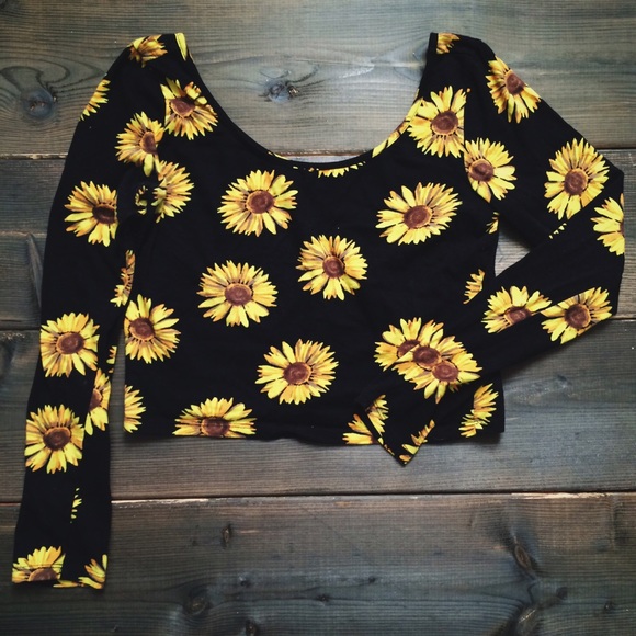 Pins and Needles L/S sunflower crop