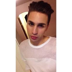 Meet your Posher, Josh