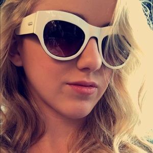 Meet your Posher, Kalani