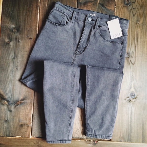NEW BDG super high rise DENIM JEANS