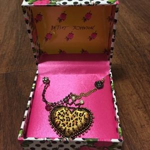 Betsey Johnson • Leopard Necklace