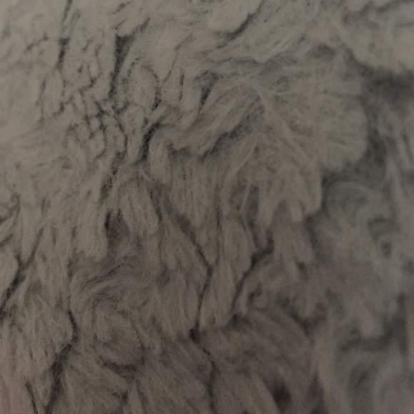 Meet your Posher, Tiffany - Picture 1 of 1