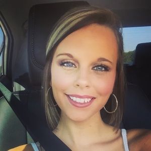 Meet your Posher, Shawna