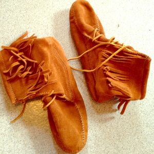 Minnetonka booties