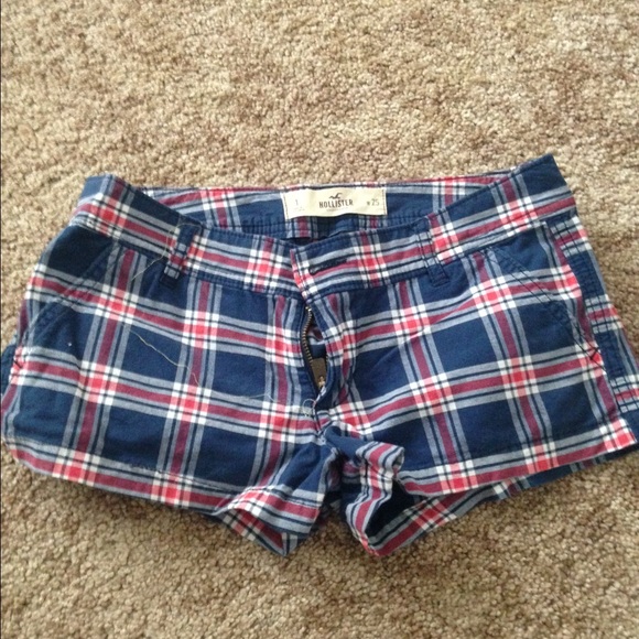 Hollister plaid shorts