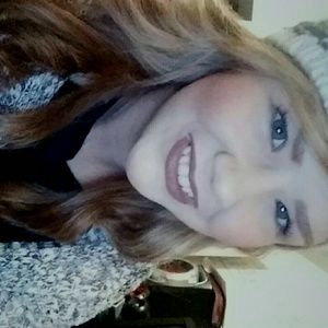 Meet your Posher, Karissa