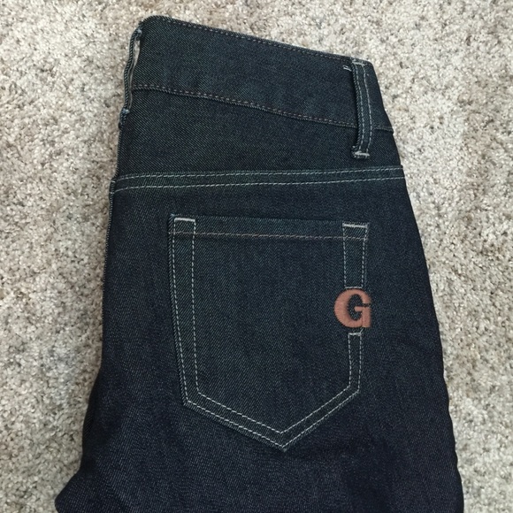 Sarah skinny jeans by guess - Picture 2 of 2