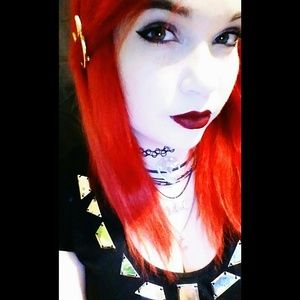 Meet your Posher, Rebecca