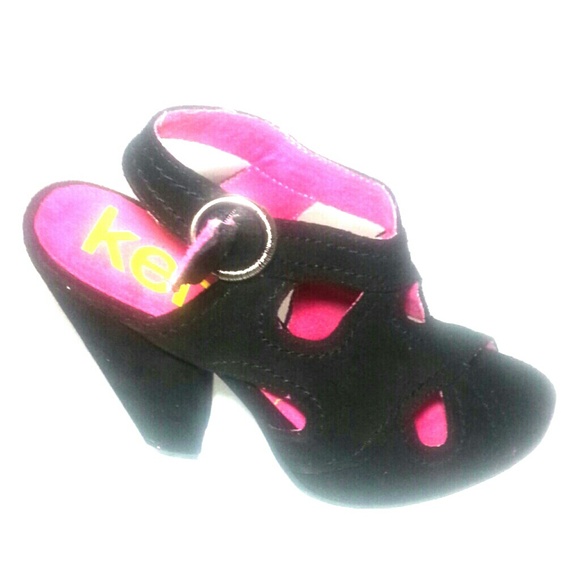 Kensie sandals NWOT