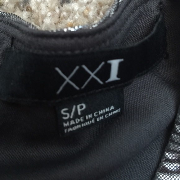 Mini dress - Picture 2 of 2