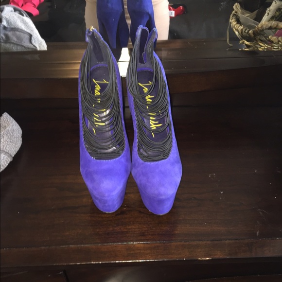 Blue suede London trash