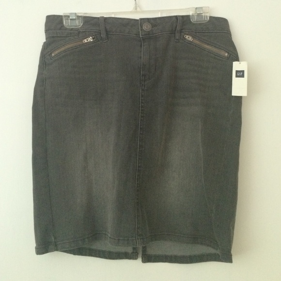 Brand new pencil skirt - Gap