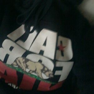 Meet your Posher, Flores