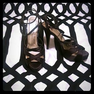 Chinese Laundry Black Platform Sandals