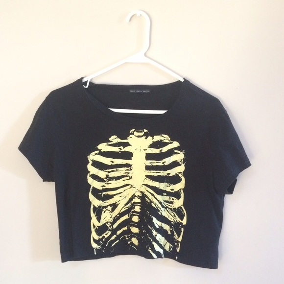 UO cropped ribcage tee