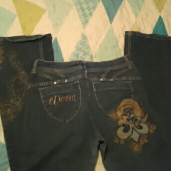 Dereon jeans