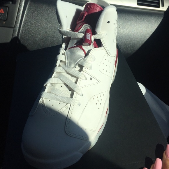 Jordan maroon 6's - Picture 3 of 3