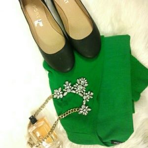 REPORT BLACK FLAT SHOES...