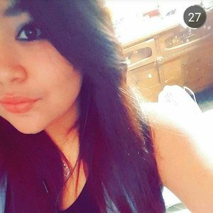 Meet your Posher, Alondra
