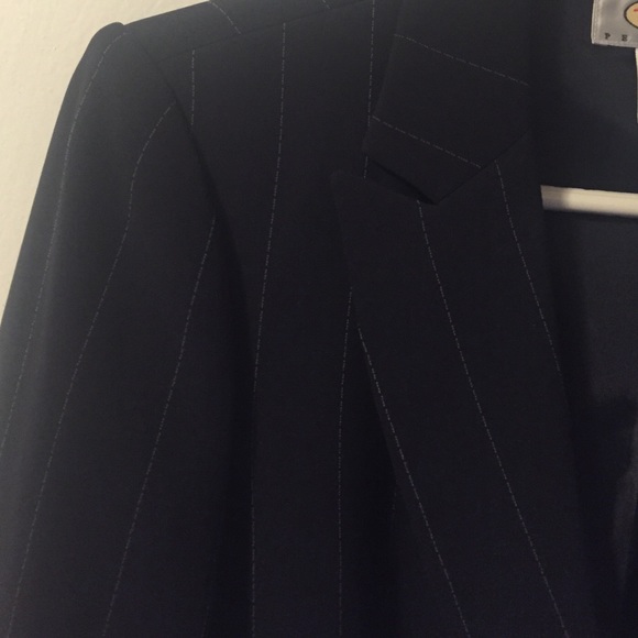 Talbots Navy pinstriped Blazer - Picture 3 of 4