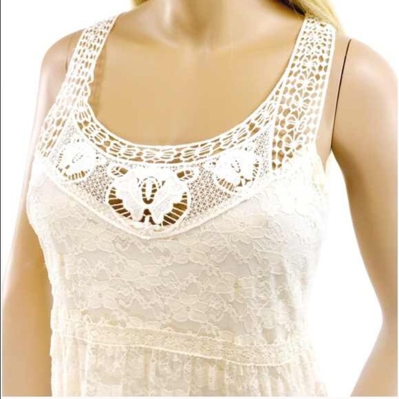 SOLD OUT 🎉NWT Sleeveless Lace Crochet Maxi Dress - Picture 4 of 4