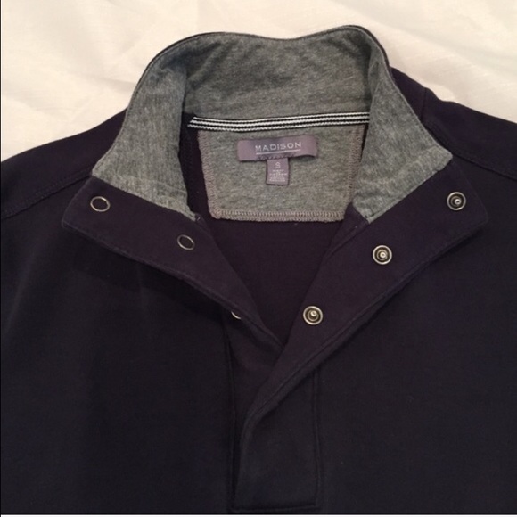 Navy Crew-neck Pullover Sweatshirt. Men's Small - Picture 3 of 4