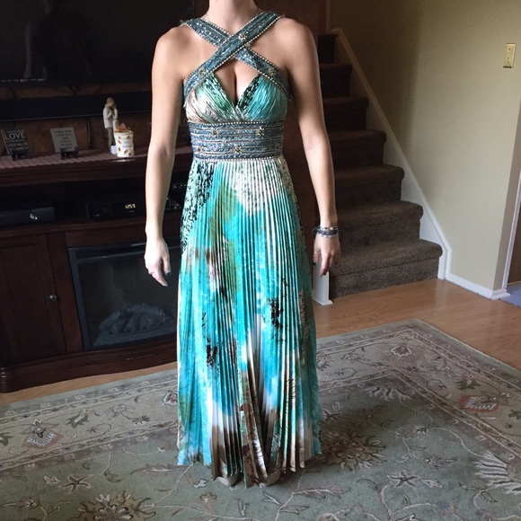 SALEEE!!!!!! Jovani prom dress size 2