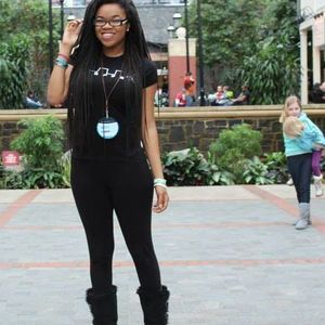 Meet your Posher, Nineka