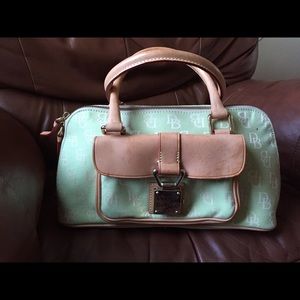 Dooney & Bourke bag