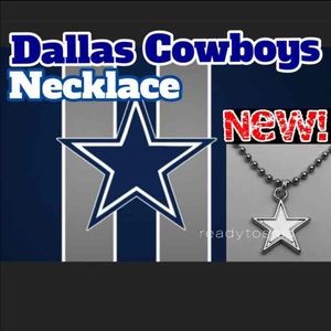 DALAS COWBOYS NFL LOGO NECKLACE NEW WITH GUFT BOX