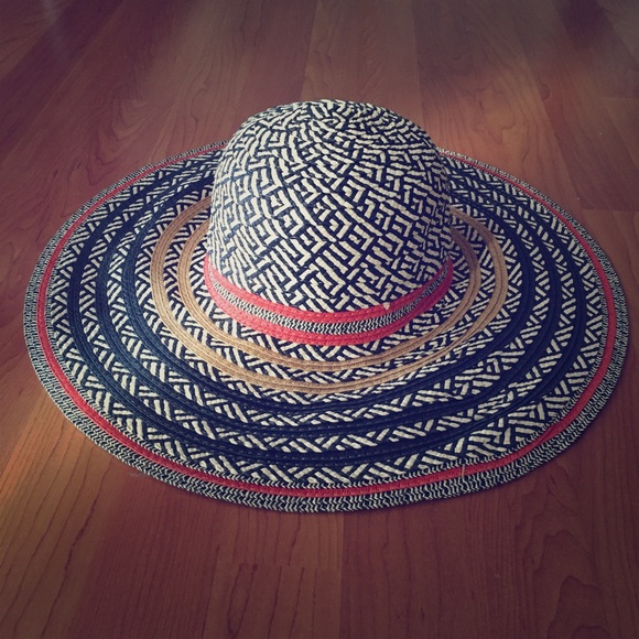 Super cute Aldo straw hat