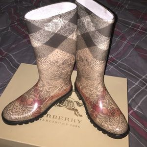 Burberry Paysley Boots