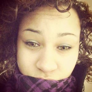 Meet your Posher, Simone