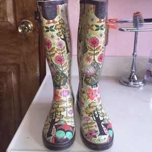 Owl Rain Boots!
