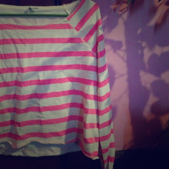 PINK STRIPED CROP SWEATER 💜💕