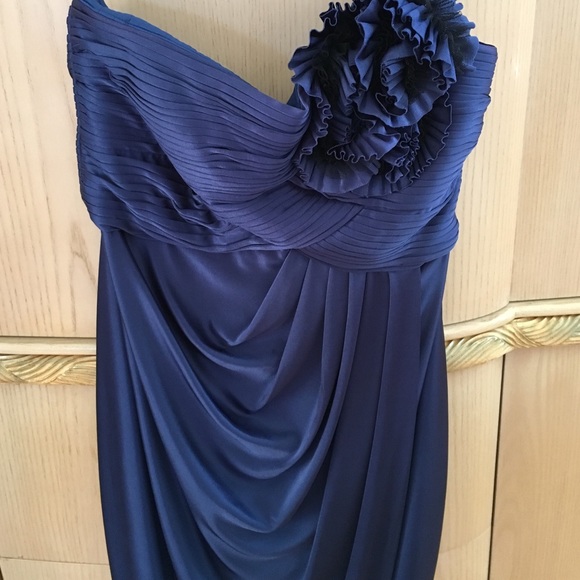 Navy BCBG Dress✨ - Picture 3 of 4