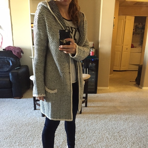 Sold!! Sale🎈🎉Zara knit sweater - Picture 4 of 4