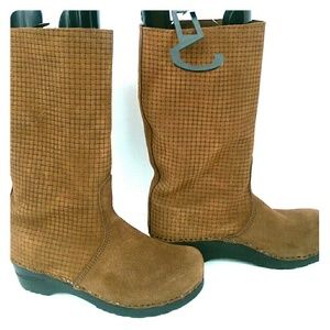 Super cute Sanita's Clog Sole Boots