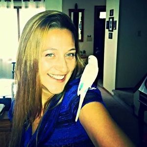 Meet your Posher, Emilie