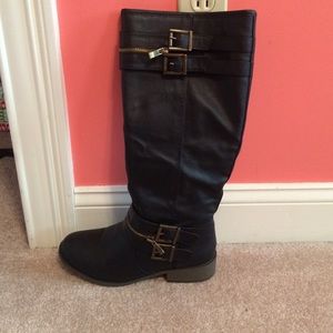 Black fashion boots