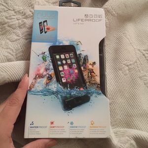 iPhone 6 Plus life proof case