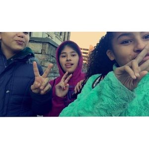 Meet your Posher, Alondra