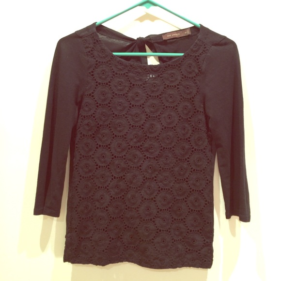 🎉🎀HP🎀🎉The Limited embroidered front shirt NWOT