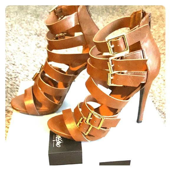 Captivating Cognac colored gladiator