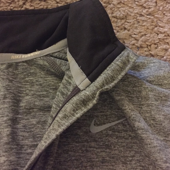 Nike women's running half zip - Picture 3 of 4