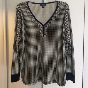 Chaps black & cream houndstooth top PRICE DROP!!!