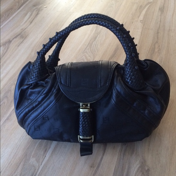 🎉SALE🎉 NWT Black Purse