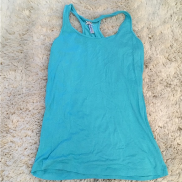 blue workout top